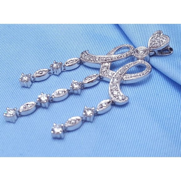 Beautiful 18K Karat Solid White Gold Drop Dangle Round Cut Diamond Charm Pendant - Picture 5 of 13